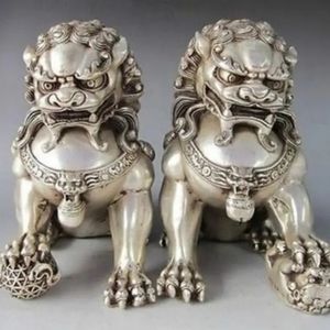 Pair Foo dogs statue